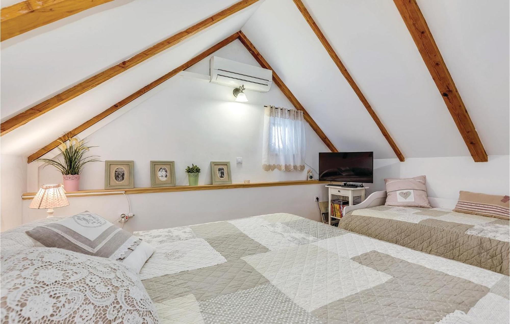 Stunning Home In Bribir With Kitchen 외부 사진